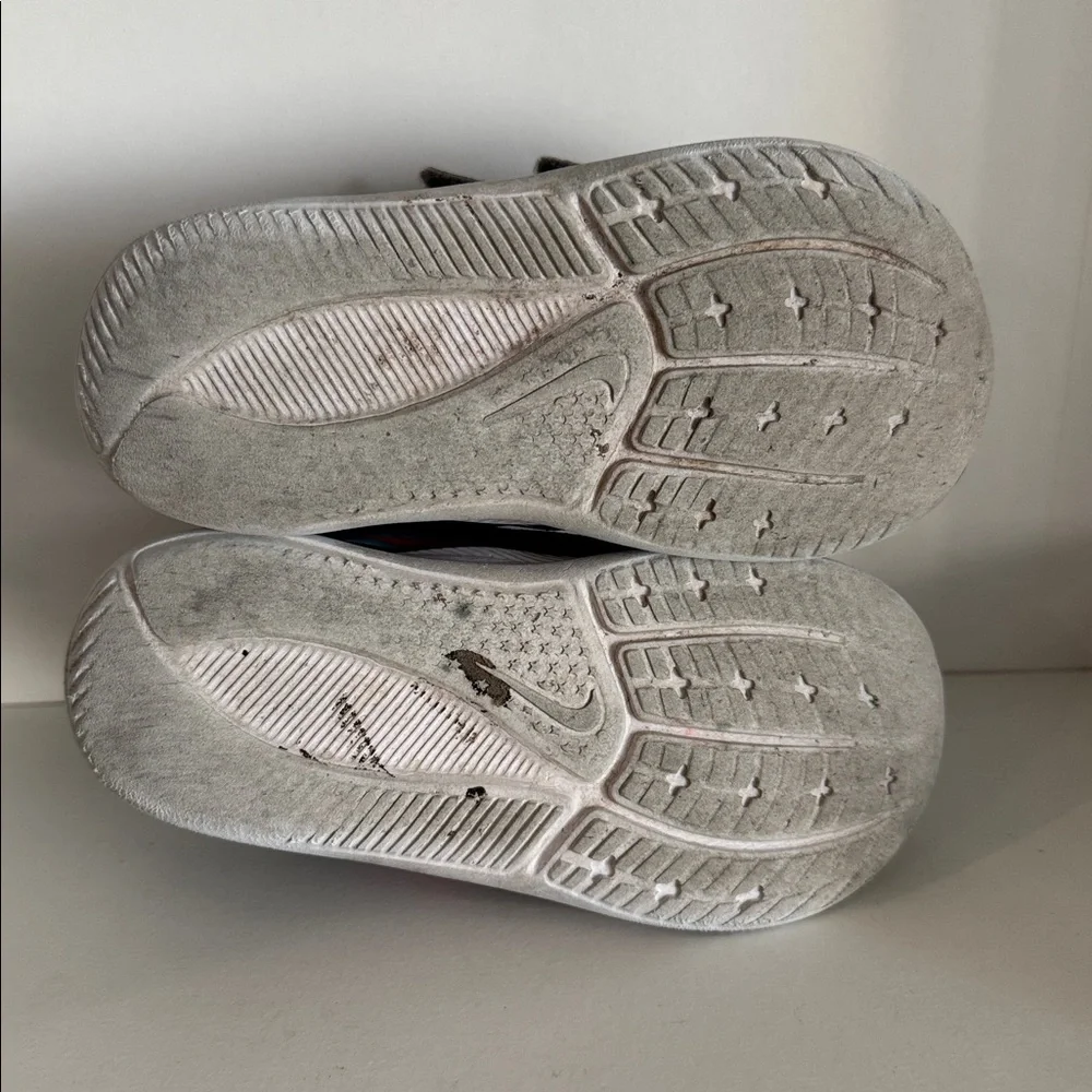 Nike Kids Gray and‎ Pink Sneakers